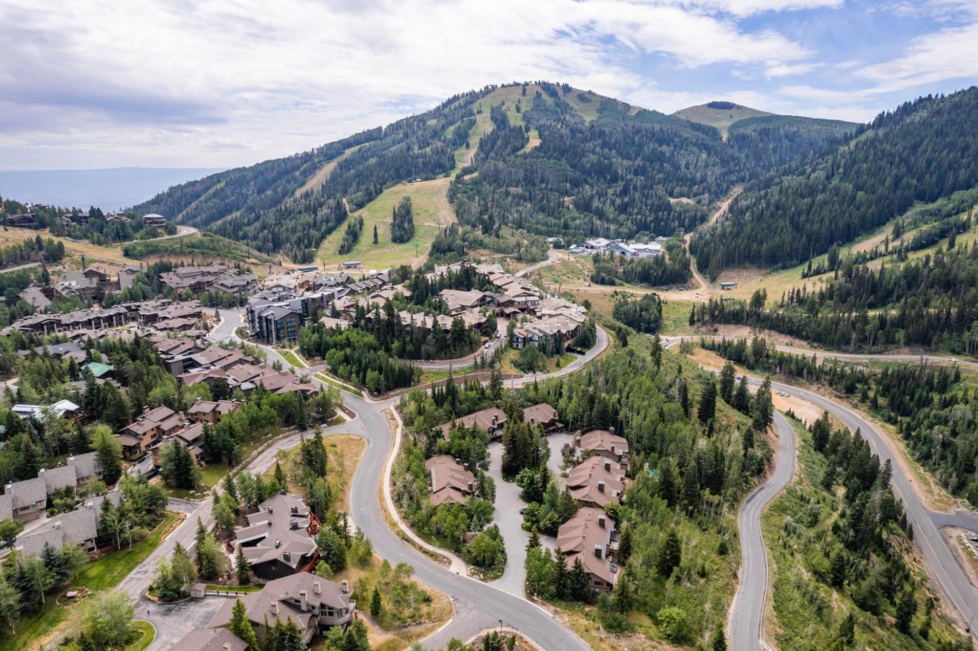 Deer Valley Little Belle Ultimate Ski Getaway, Sleeps 14, Luxury Design, Private Hot Tub, パークシティ エクステリア 写真