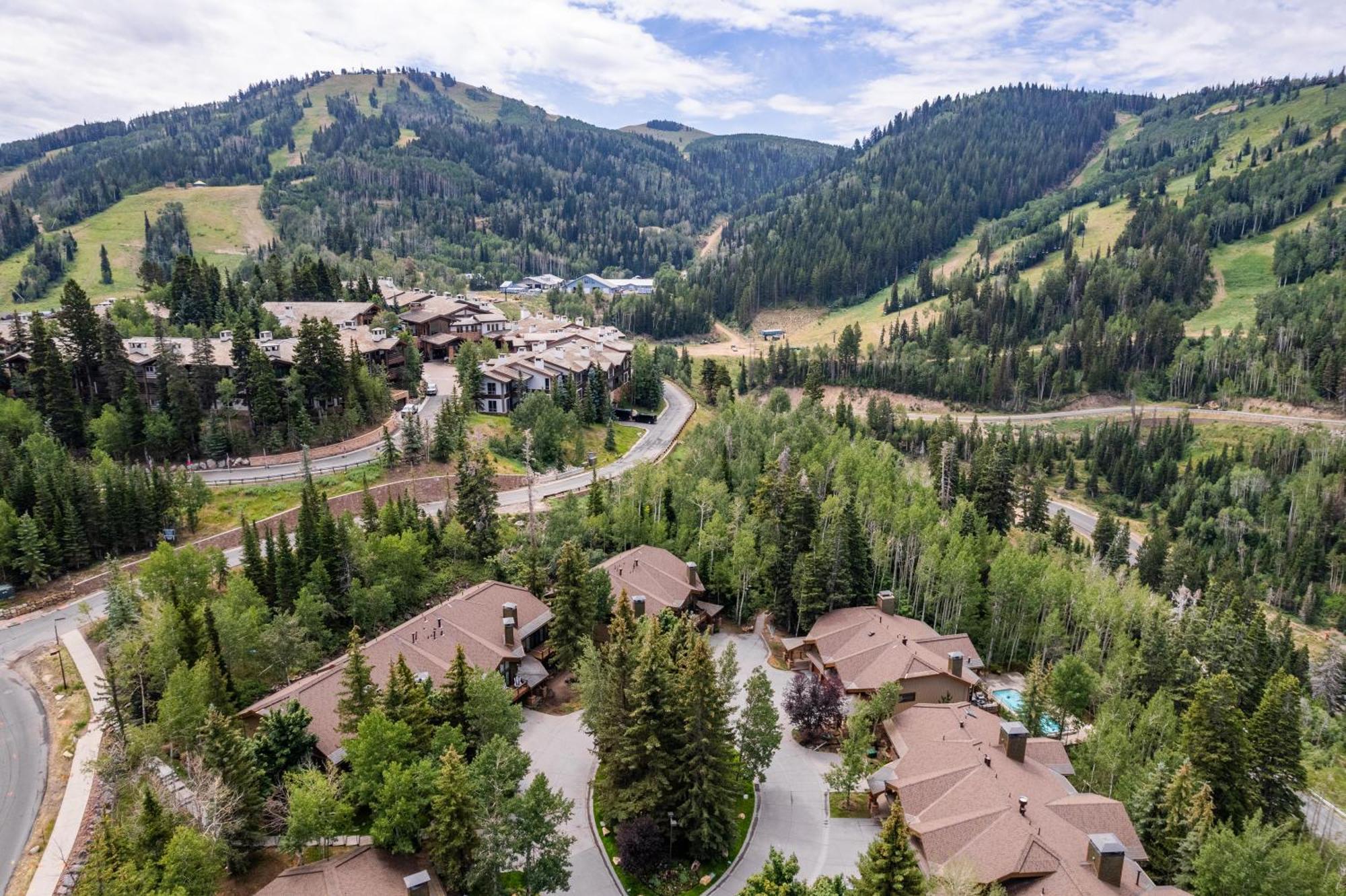 Deer Valley Little Belle Ultimate Ski Getaway, Sleeps 14, Luxury Design, Private Hot Tub, パークシティ エクステリア 写真