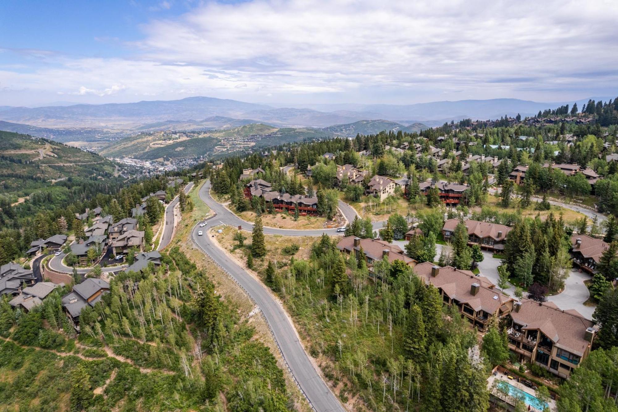 Deer Valley Little Belle Ultimate Ski Getaway, Sleeps 14, Luxury Design, Private Hot Tub, パークシティ エクステリア 写真