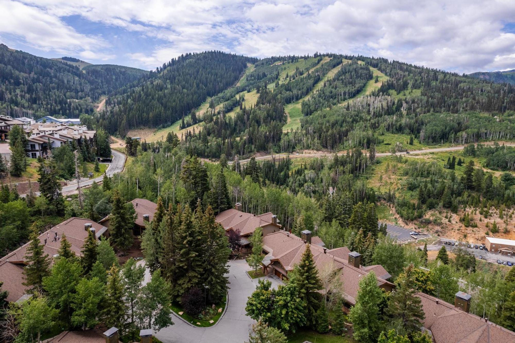 Deer Valley Little Belle Ultimate Ski Getaway, Sleeps 14, Luxury Design, Private Hot Tub, パークシティ エクステリア 写真